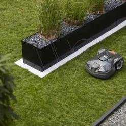 Husqvarna 305 Automower <600m² 2023model 12 Husqvarna 305 Automower <600m² 2023model -Aanbiedingen Landschap Tuin Winkel 967974012 4 HUSQVARNA2030520AUTOMOWER20202020MODEL20600M2