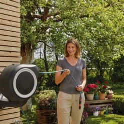 Gardena Wandslangenbox 15 Rollup S Wit -Aanbiedingen Landschap Tuin Winkel 970472801 4 GARDENA20WANDSLANGENBOX201520ROLLUP20S20WIT