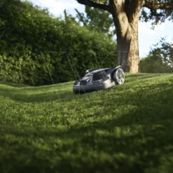 Husqvarna 320 Nera Automower <2200m² 15 Husqvarna 320 Nera Automower <2200m² -Aanbiedingen Landschap Tuin Winkel 970535112 7 Husqvarna20AutomowerC2AE2032020NERA20excl.20krammen20en20draad